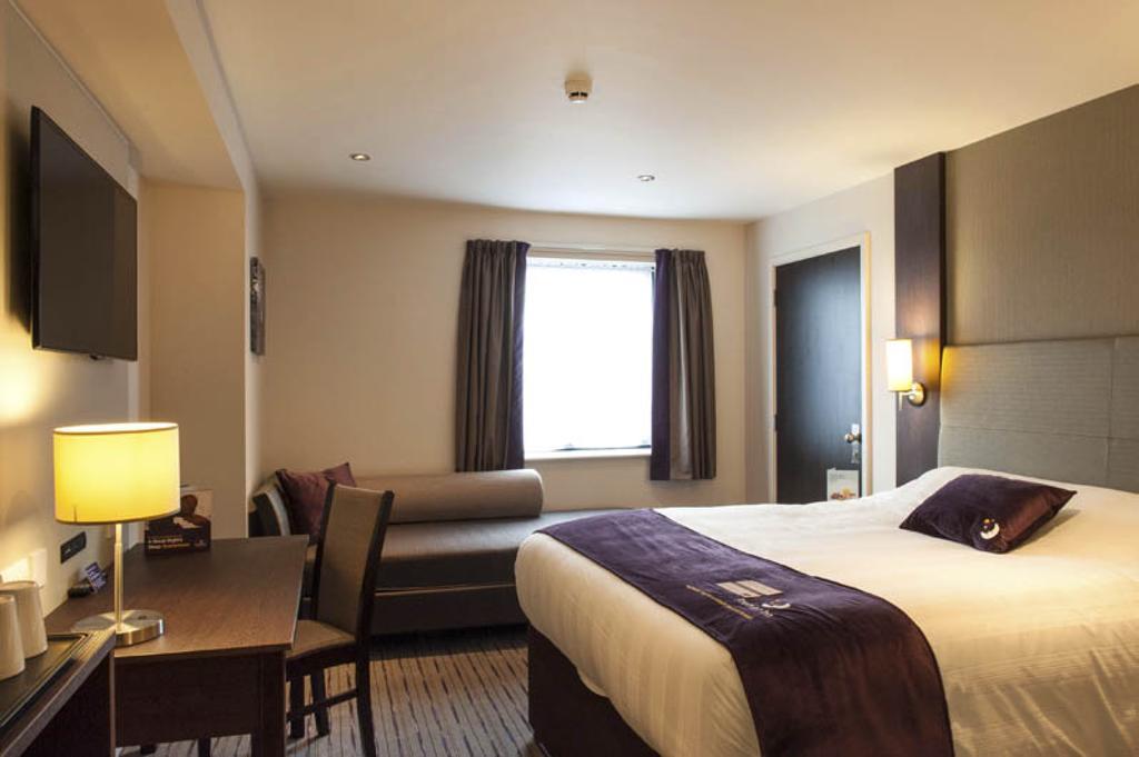 Premier Inn Harlow Δωμάτιο φωτογραφία